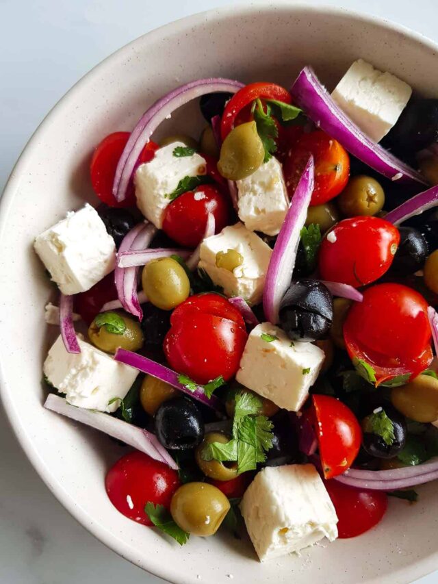 4 Essential Mediterranean Salad Dishes You Have To Try for Better Digestion